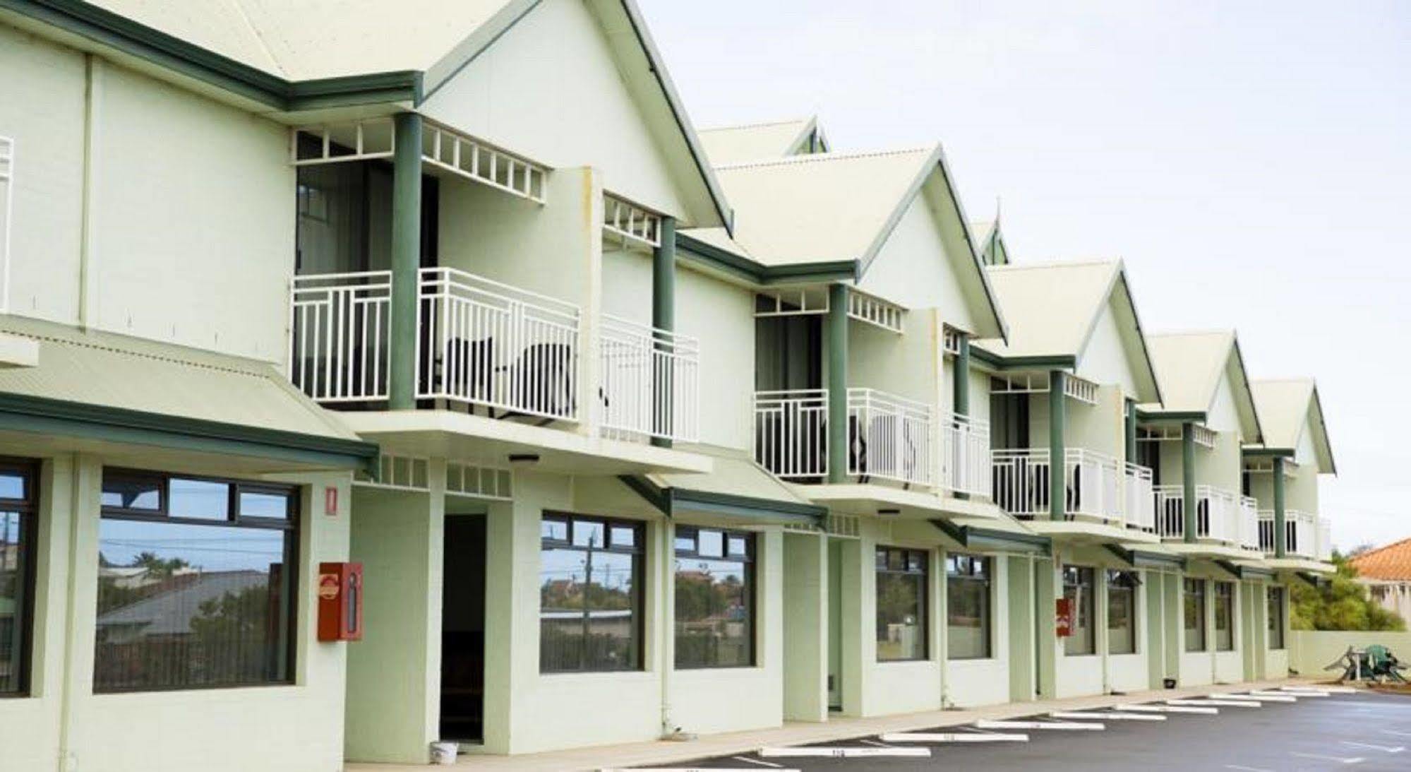 Geraldton Motor Inn ภายนอก รูปภาพ